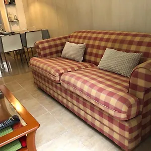 https://acojedor-apartamento-con-terraza-en-blanes.topcostabravahotels.com