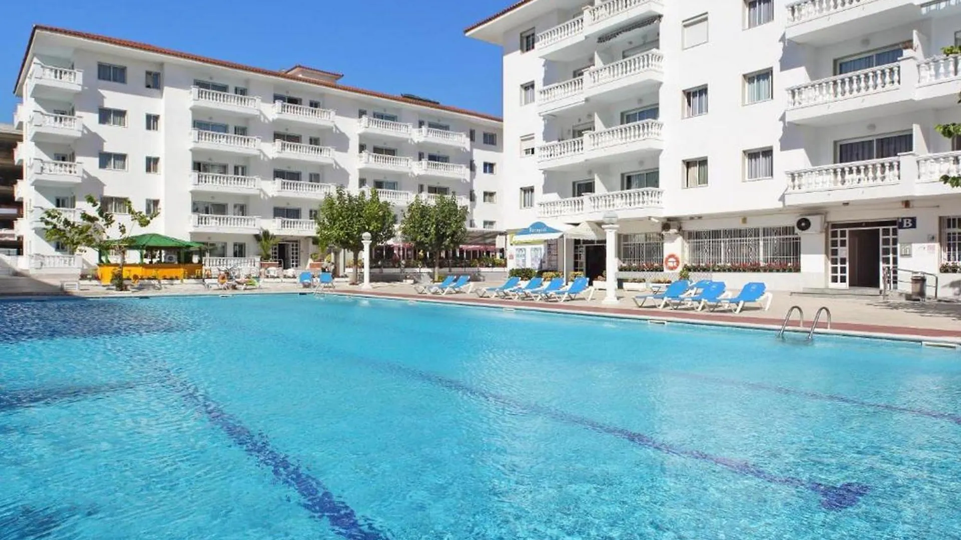 Apcostas Europa Apartment Blanes 0*,  Spain